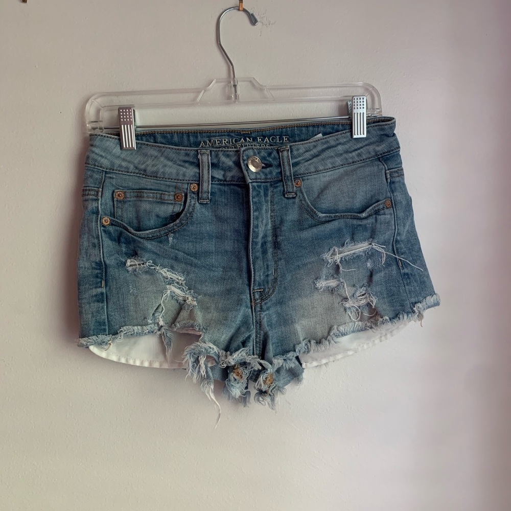 American eagle distressed denim shorts